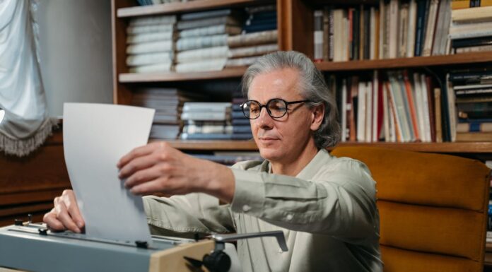 Postani lokalni zgodovinar: Kako oživiti zgodbe svojega kraja